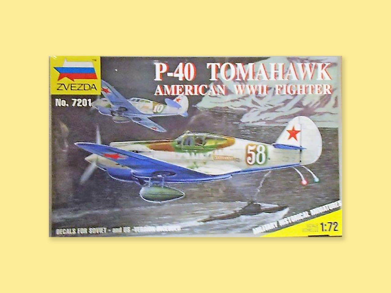 Curtiss-Wright P-40 "Warhawk"