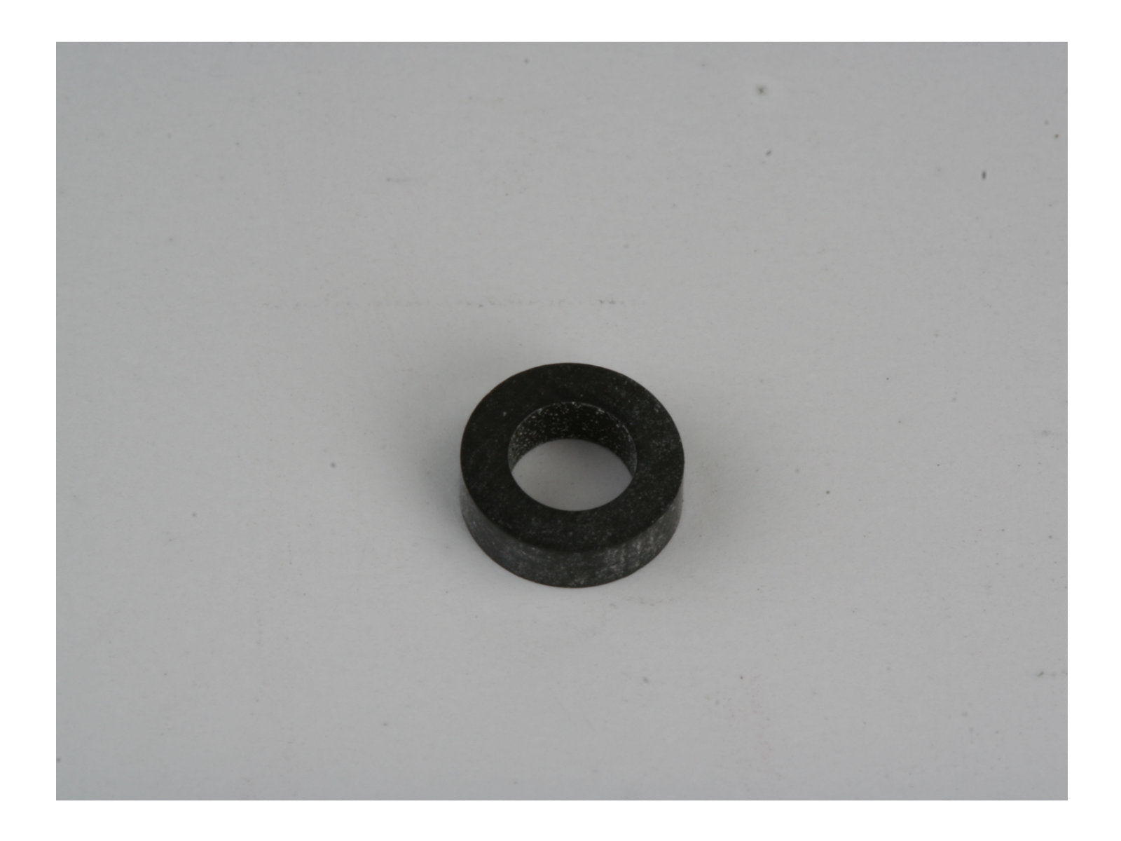 Sealing ring for paint nozzle